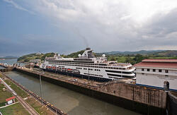 panama canal delays