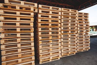 wood-pallets-350520538